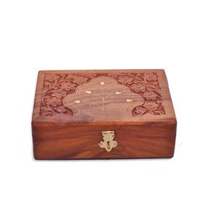 Boîte de rangement en bois de style rustique avec serrure métallique pour le salon, la chambre et la cuisine - Product Image 1