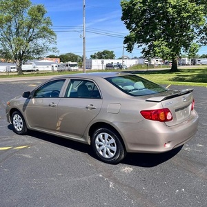 Toyota Corolla Usado, Bien Mantenido, Bajo Kilometraje, Sin Problemas Mecánicos, Interior y Exterior Limpios, Totalmente Revisado, Confiable para Uso Diario - Product Image 3