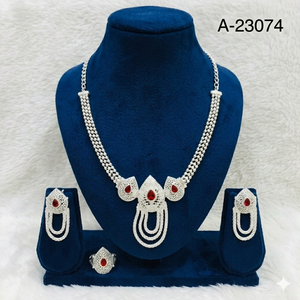 ชุดเครื่องประดับ MOLL JEWELLERS สร้อยคอและต่างหูรูปดอกไม้ชุบทอง 24K ทำจากโลหะผสมสังกะสี ประดับเพชรซิร์คอน สำหรับเป็นของขวัญงานแต่งงานสำหรับผู้หญิง-จากผู้ผลิตบุคคลที่สาม - Product Image 5