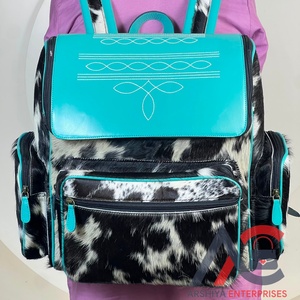 Mochila de Cuero Vacuno al por Mayor con Costuras de Bota, Diseño de Solapa Hecho a Mano, Mochila de Moda para Mujer, Viajes y Escuela - Product Image 1