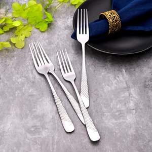 Ensemble de 4 mini-fourchettes élégantes en métal argenté avec manche en acier inoxydable pour dîner, fruits, aliments et vaisselle, pour la maison et la restauration - Product Image 1