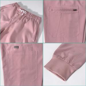 ชุดยูนิฟอร์มพนักงานโรงพยาบาลสัตว์แบบขายส่ง ราคาส่ง เสื้อผ้าเดนิมแบบสวมใส่สบาย สีพื้น ชุดผ่าตัด มีกระเป๋าหลายช่อง คอวี แบบมีเข็ม - Product Image 3