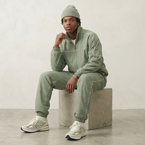 Ensemble de survêtement unisexe vert avec cordon de serrage, col à capuche, coupe régulière, style sportif, couleur unie, respirant, imperméable, en polyester - Product Image 5