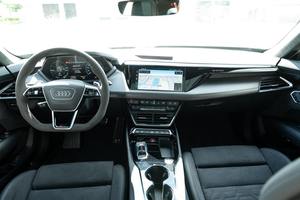 Audi RS e-tron <span class=keywords><strong>GT</strong></span> 2024 Usado y Confiable, 637 HP, Motor Dual, Tracción en las Cuatro Ruedas - Product Image 2