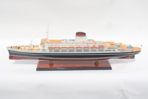 SS LEONARDO DA VINCI Black Hull | Handcrafted Wooden Italian Cruise Lines Model for Nautical Lover Home Decoration Business Gift - Product Image 2