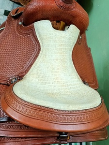 Selle de western de haute qualité, écologique, avec arceau en bois, en cuir véritable durable, confortable pour le cavalier et le cheval - Product Image 3