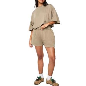 เสื้อยืดครอปคอกลมผ้าเจอร์ซีย์คอตตอน 100% สไตล์ล่าสุดสำหรับผู้หญิง และกางเกงขาสั้นกระเป๋าไขว้ ทรงหลวมไหล่ตก แขนครึ่งตัว เหมาะสำหรับใส่ในชีวิตประจำวันของสาวๆ - Product Image 6