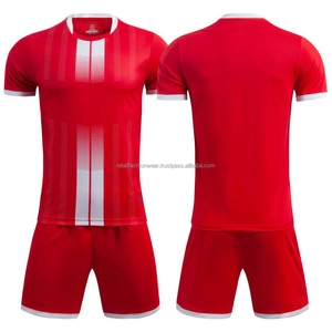 Ensemble de vêtements de football pour adultes personnalisés Kits de football Camisa De Time imprimés par transfert de chaleur maillot personnalisé - Product Image 3