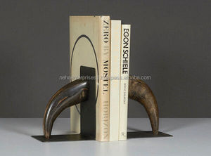 ที่วางหนังสือรูปแตรสุดหรู สำหรับตกแต่งและจัดแสดงวรรณกรรม ชิ้นงานตกแต่งพื้นที่อ่านหนังสือสไตล์ร่วมสมัย งานฝีมือระดับพรีเมียม - Product Image 4
