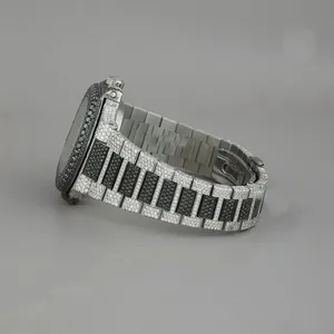 Montre de luxe fonctionnelle pour homme, blanche et noire, avec diamants et moissanite, cadran entièrement pavé, design de créateur - Product Image 2