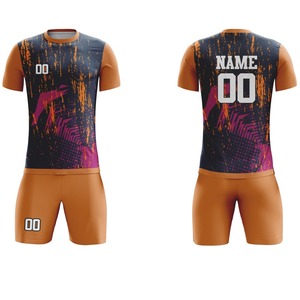 Tela Transpirable OEM de Primera Calidad para Hombre, Camiseta de Fútbol de Calidad Superior, Manga Personalizada con Logotipo, Color Sólido, 100% Poliéster - Product Image 2