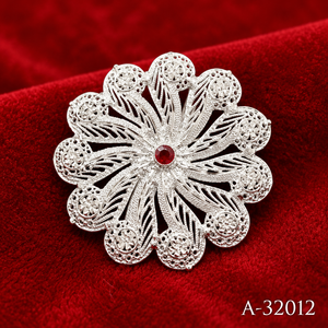 Broche florale plaquée or avec pierre en zircon, épingle en alliage de zinc faite à la main, bijou élégant pour mariage, accessoire pour cheveux - Product Image 6
