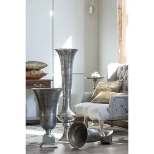 Florero Decorativo de Hierro de Alta Gama, Hecho a Mano, Moderno, Minimalista, para Mesa de Boda, Diseño Costero Ecológico - Product Image 3