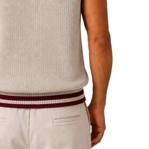 Gilet pull sans manches en tricot pour homme, col en V, avec rayures contrastées bordeaux, en laine et acrylique, personnalisable avec logo, vente en gros OEM - Product Image 6