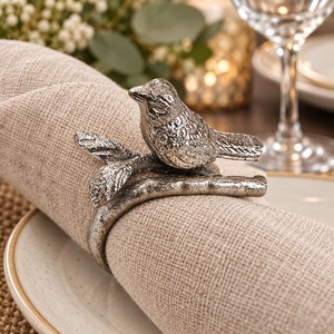Classic Metal Gold Luxury Napkin Rings for Parties Tableware Elegant Wedding Dining Decor Holiday Dinner Place Setting Gift Home - Product Image 1