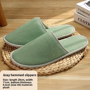 Chaussons jetables antidérapants et résistants à l'usure pour hôtels, parfaits pour les voyages, les centres de villégiature et les spas - Product Image 2