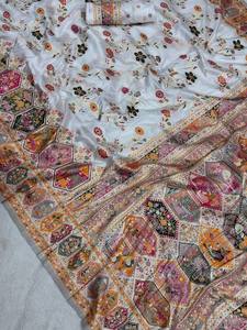 Sari de Pashmina de Lujo con Hilo Tejido de Cachemira para Bodas y Eventos Festivos - Product Image 3