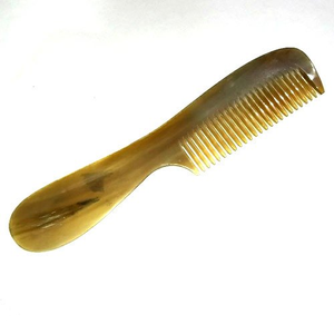 Peine para el Cabello de Cuerno de Búfalo Hecho a Mano Ecológico con Logotipo Personalizado Grabado, Mango de PC, Cuidado de Belleza Personalizado para Uso Doméstico, Artesanía Natural - Product Image 4