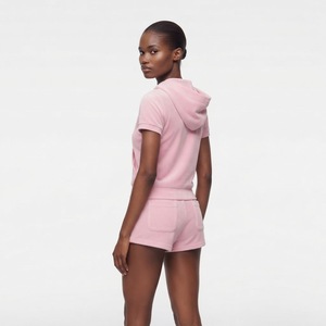 Ensemble de détente en polaire rose, ensemble short à fermeture éclair et capuche, vêtements de détente pour femmes, ensemble 2 pièces, ensemble sweat à capuche à manches courtes - Product Image 4