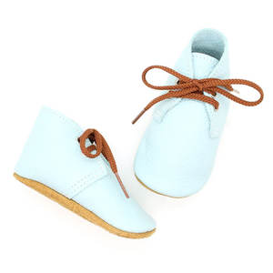 Zapatos de bebé ligeros, transpirables y de suela suave, calzado cómodo para recién nacidos y niños pequeños - Product Image 1