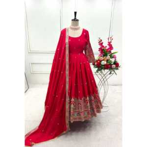Beautiful <b>Red</b> <b>Silk</b> Anarkali Gown with Dupatta Hand Drawn Design Size L Brand WW for Parties - Product Image 4