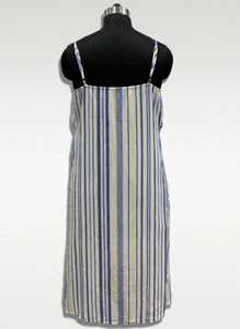 Robe midi rayée à fines bretelles avec boutons sur le devant et taille à nouer, décontractée, en lin et coton, coupe ample, pour l'été - Product Image 2