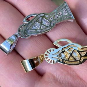 จี้เพชรแบบกำหนดเอง ซานต้า มูเอร์เต้ ยมทูต ทำจากเงินแท้ 925 ประดับเพชร - Product Image 2