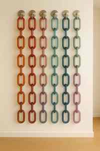 Sculpture murale en chaîne de maillons pour décoration intérieure, installation verticale en acrylique, rideau en résine multicolore - Product Image 3