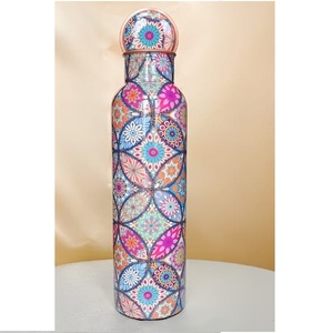 Bouteille d'eau en cuivre pur artisanale, anti-fuite, avec impression émaillée personnalisée, pour le bien-être et le yoga - Product Image 4