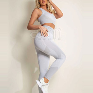 Conjunto de Yoga de 3 Piezas para Mujer, Diseño Moderno, Personalizado, Sin Costuras, Ropa Casual - Product Image 2