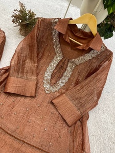 Nueva colección de vestidos de novia Salwar Kameez para festivales, para mujeres, disponibles a precios asequibles. - Product Image 6