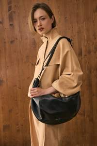 Bolso de Hombro Vintage de Lujo - Product Image 2