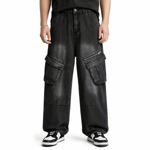 Pantalones vaqueros negros para hombre, estilo holgado, con múltiples bolsillos, estilo urbano, de pierna ancha, informales, a la moda, lisos, con etiqueta personalizada. - Product Image 2