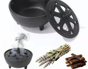 Quemador de Incienso de Hierro Hecho a Mano, Incensario Negro de Tres Patas con Tapa con Diseño de Estrella, Uso Religioso, Difusor de Aromaterapia para Todas las Estaciones - Product Image 3
