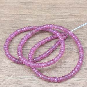 Cuentas Redondas de Zafiro Rosa AAA de 4 mm, Cuentas Facetadas para la Elaboración de Joyas, Marca Lustre, Certificadas por Terceros - Product Image 1