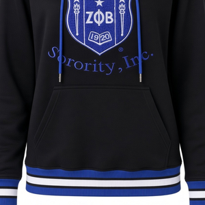 Sudadera con Capucha Zeta Phi Beta Negra Unisex, Bordado de Chenille con Letras Arqueadas, Forro de Capucha Azul Rey, Ribete a Rayas - Product Image 6