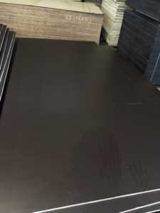 Contrachapado Fenólico de 18 mm con Revestimiento de Película, Sin Emisión de Formaldehído (E0), Reutilizable hasta 20 Veces - Product Image 6