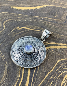 Venta al por mayor de colgantes de plata de ley 925 con mandala tribal étnico y piedra lunar, hechos a mano, colección de joyería clásica - Product Image 3