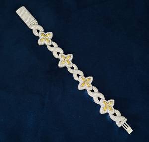 Sparkling Round Cut Moissanite Diamonds Buss Down Hip Hop Infinity Link Clover <b>Bracelet</b> For Unisex In <b>925</b> <b>Sterling</b> <b>Silver</b> - Product Image 3