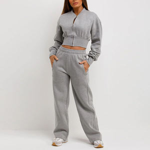 Ensemble de survêtement 2 pièces pour femme, coupe classique, haut court uni à capuche, en molleton de coton écologique, style vintage, séchage rapide, respirant - Product Image 1