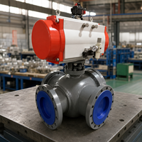 Vanne à boisseau sphérique pneumatique à trois voies à brides en acier inoxydable, conçue pour les applications de distribution de fluides industriels, personnalisable