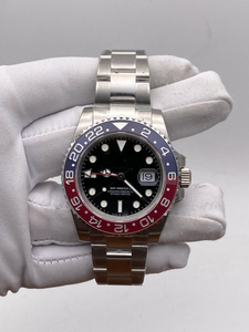 Montre automatique de luxe en acier inoxydable style Hip Hop GMT avec cadran noir, lunette rouge et bleue 24 heures, fenêtre de date et mouvement ETA - Product Image 1