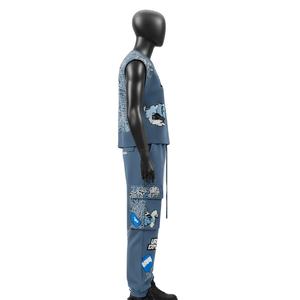 Conjunto de Mujer: Top sin Mangas y Pantalón Cargo de Algodón y Poliéster con Paneles Gráficos Azul Polvoriento y Blanco, Logotipo Personalizado con Serigrafía - Product Image 3