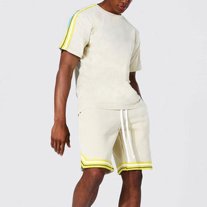 ชุดเสื้อยืดและกางเกงขาสั้นผู้ชายคุณภาพสูง ระบายอากาศได้ดี น้ำหนักเบา เป็นมิตรกับสิ่งแวดล้อม สวมใส่สบายๆ เหมาะสำหรับฤดูร้อน ใช้ได้ทุกวัน - Product Image 5