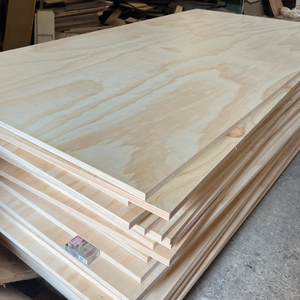Panneaux de construction en bois de pin de première qualité, écologiques, de 4 pi x 8 pi, avec âme en caoutchouc, épaisseur 9/12/15/18 mm, fabriqués en usine professionnelle - Product Image 1