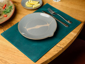 Vente en gros de sets de table en cuir véritable épais, sets de table de luxe double face avec logo personnalisé en relief, fournitures LPM-0012 - Product Image 2