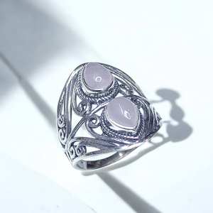 แหวนเงินแท้ 925 ประดับพลอยอเมทิสต์ธรรมชาติและมูนสโตน ราคาขายส่ง - Product Image 2