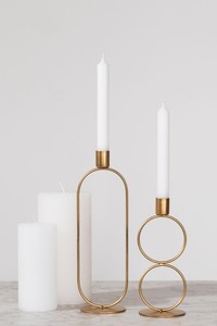 Modern Black Matte Metal Candle Holder Unique Oval Loop Design Minimalist Taper Stand For Nordic Home Tabletop Decor - Product Image 4