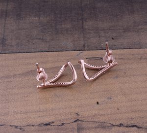 Pendientes de tuerca chapados en oro rosa al por mayor, pequeños pendientes de circonita cúbica chapados en oro rosa, proveedor de joyería hipoalergénica - Product Image 4