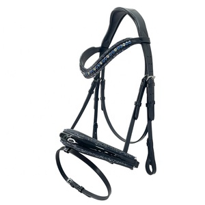 Brida de cuero negro para caballo con frontal de cristal y correa de nariz de charol, diseño adornado de alta calidad. - Product Image 1